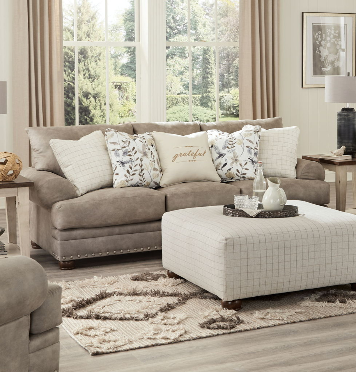 Briarcliff – Sofa – Pebble