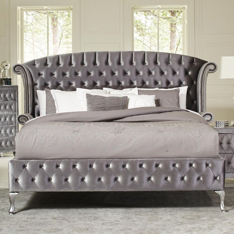 Coaster Furniture Deanna Upholstered Queen Platform Bed in Grey 205101Q