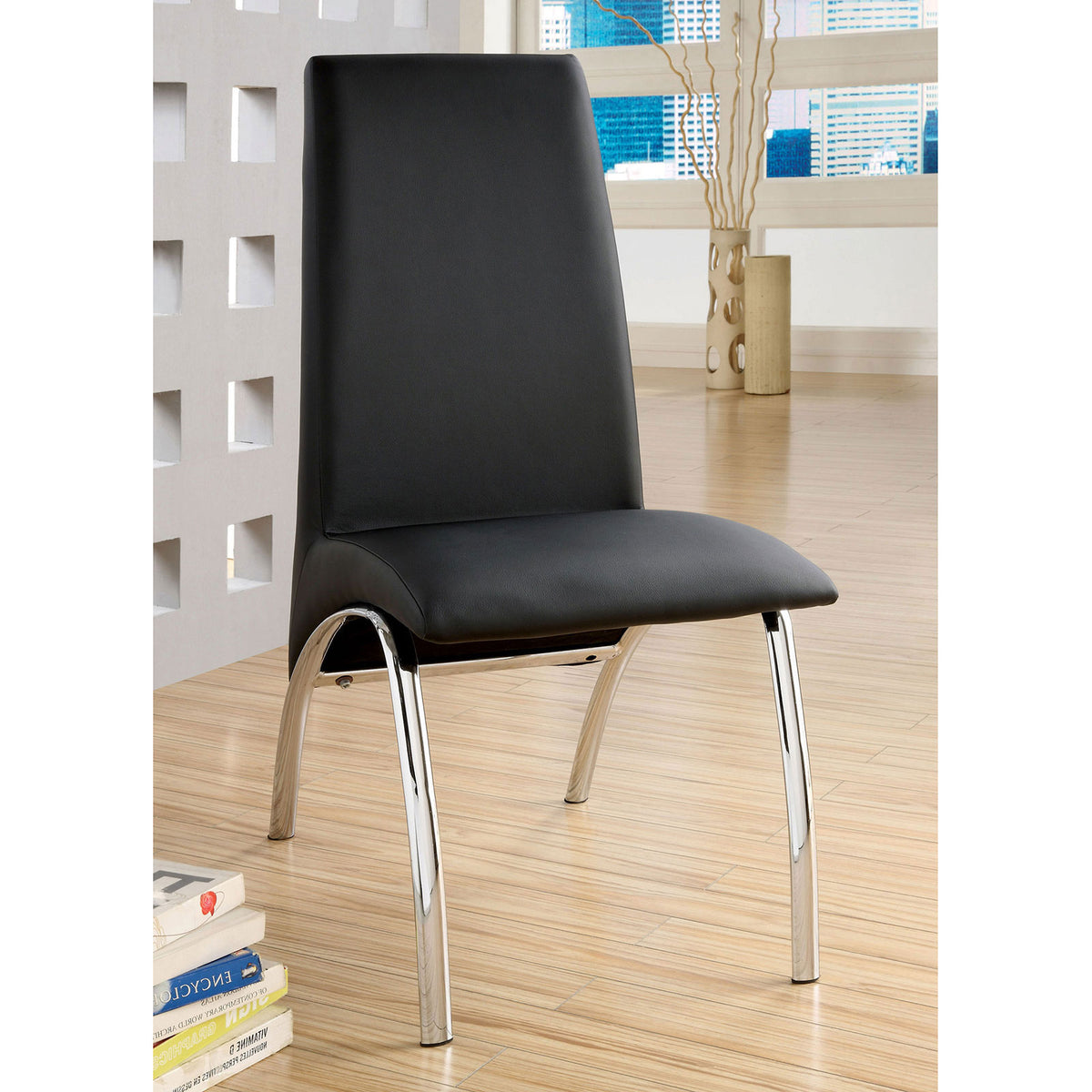 Wailoa Black Side Chair