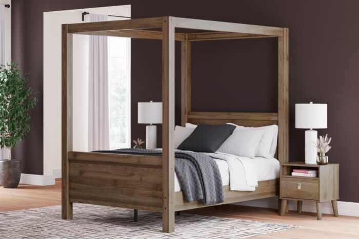 Aprilyn Full Canopy Bed