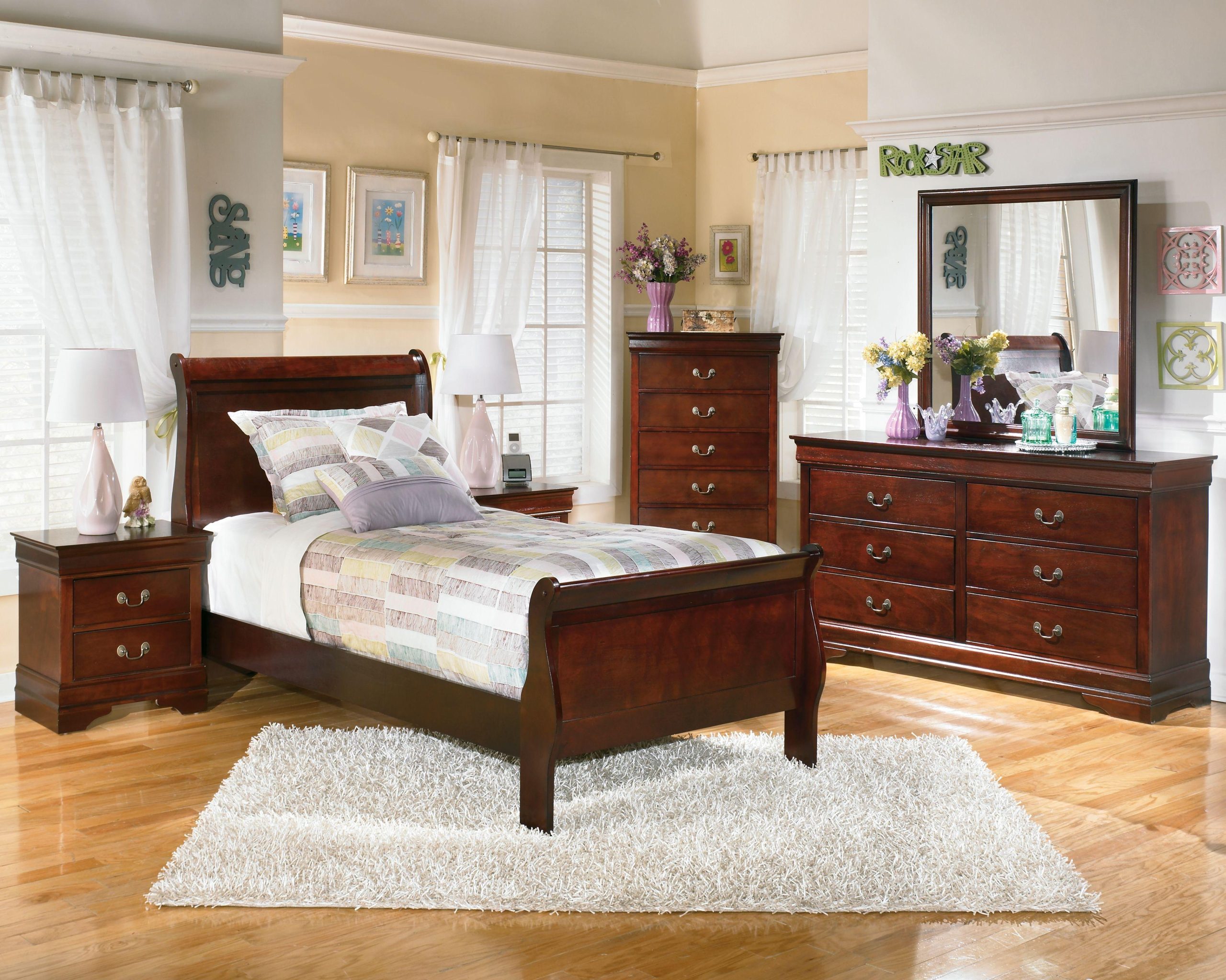 Ashley Alisdair – Dark Brown – 4 Pc. – Dresser, Mirror, Twin Sleigh Bed