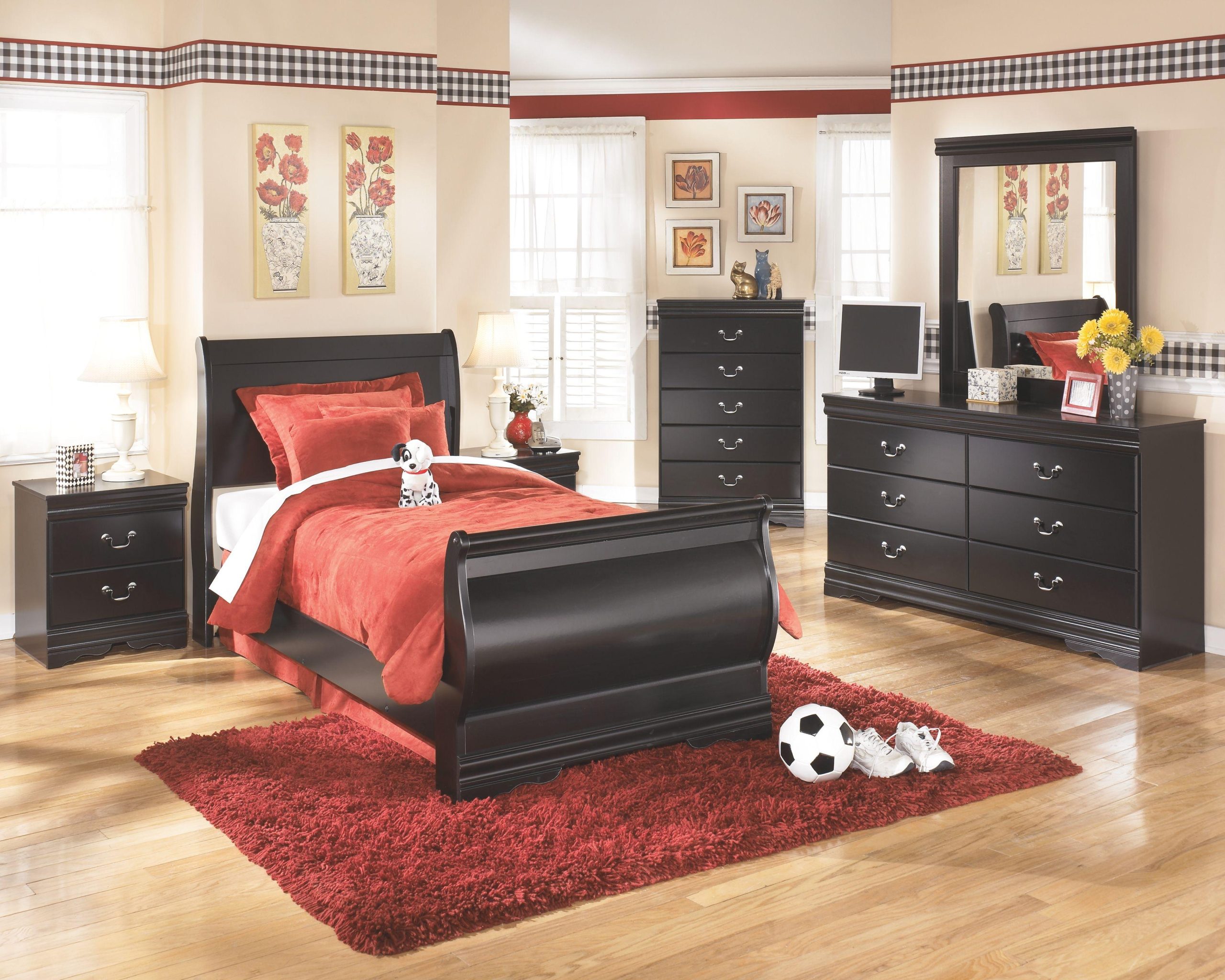 Ashley Huey Vineyard – Black – 5 Pc. – Dresser, Mirror, Twin Sleigh Bed