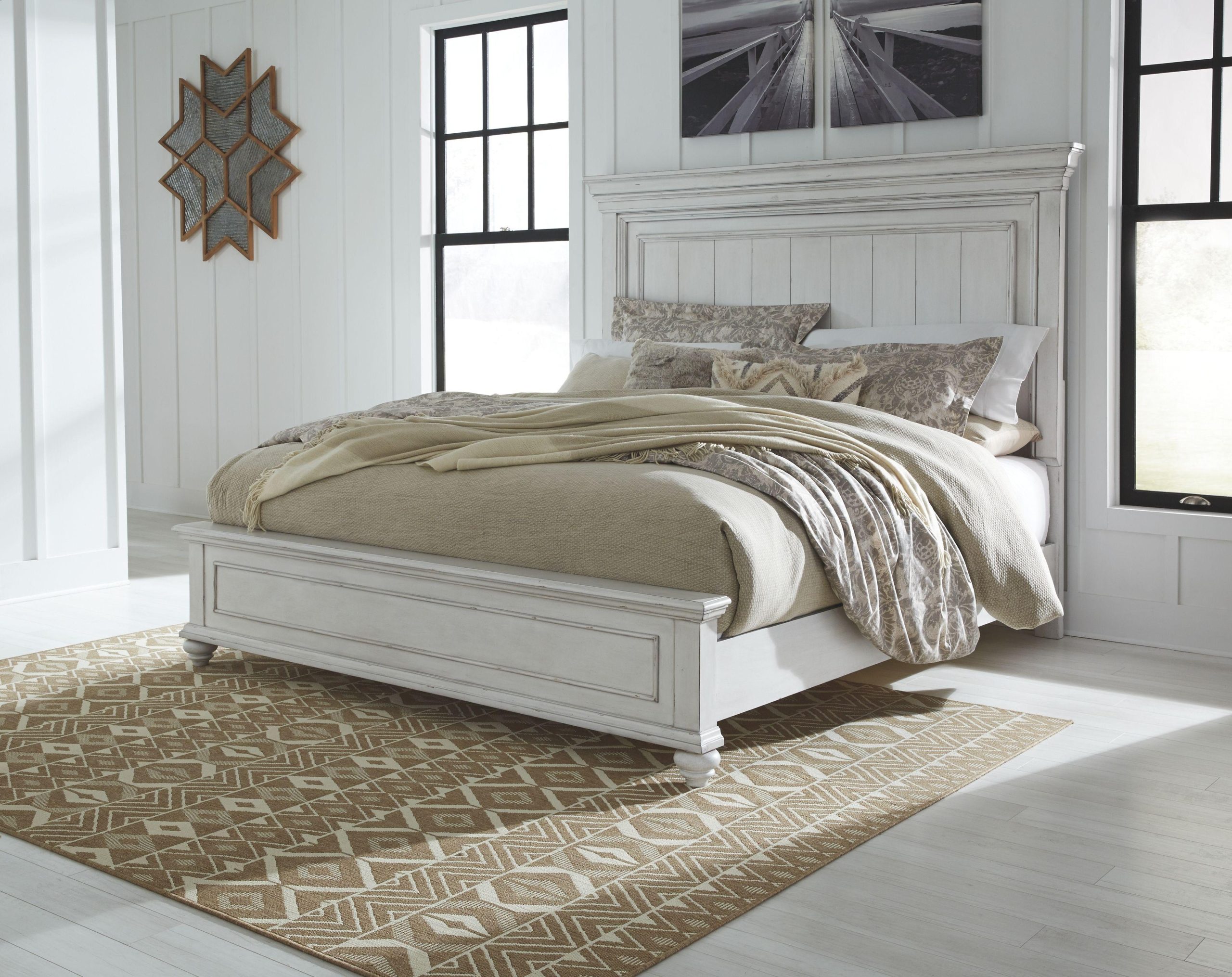 Ashley Kanwyn – Whitewash – Queen Panel Bed