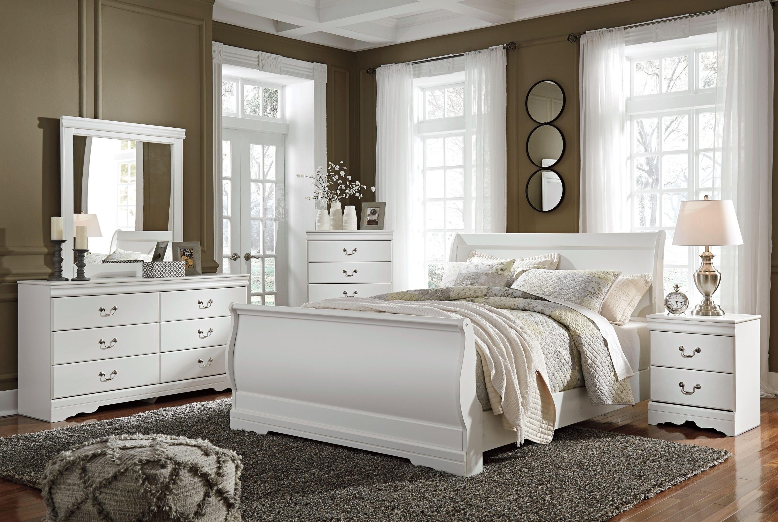 Ashley Anarasia – White – 7 Pc. – Dresser, Mirror, Chest, Queen Sleigh Bed, Nightstand